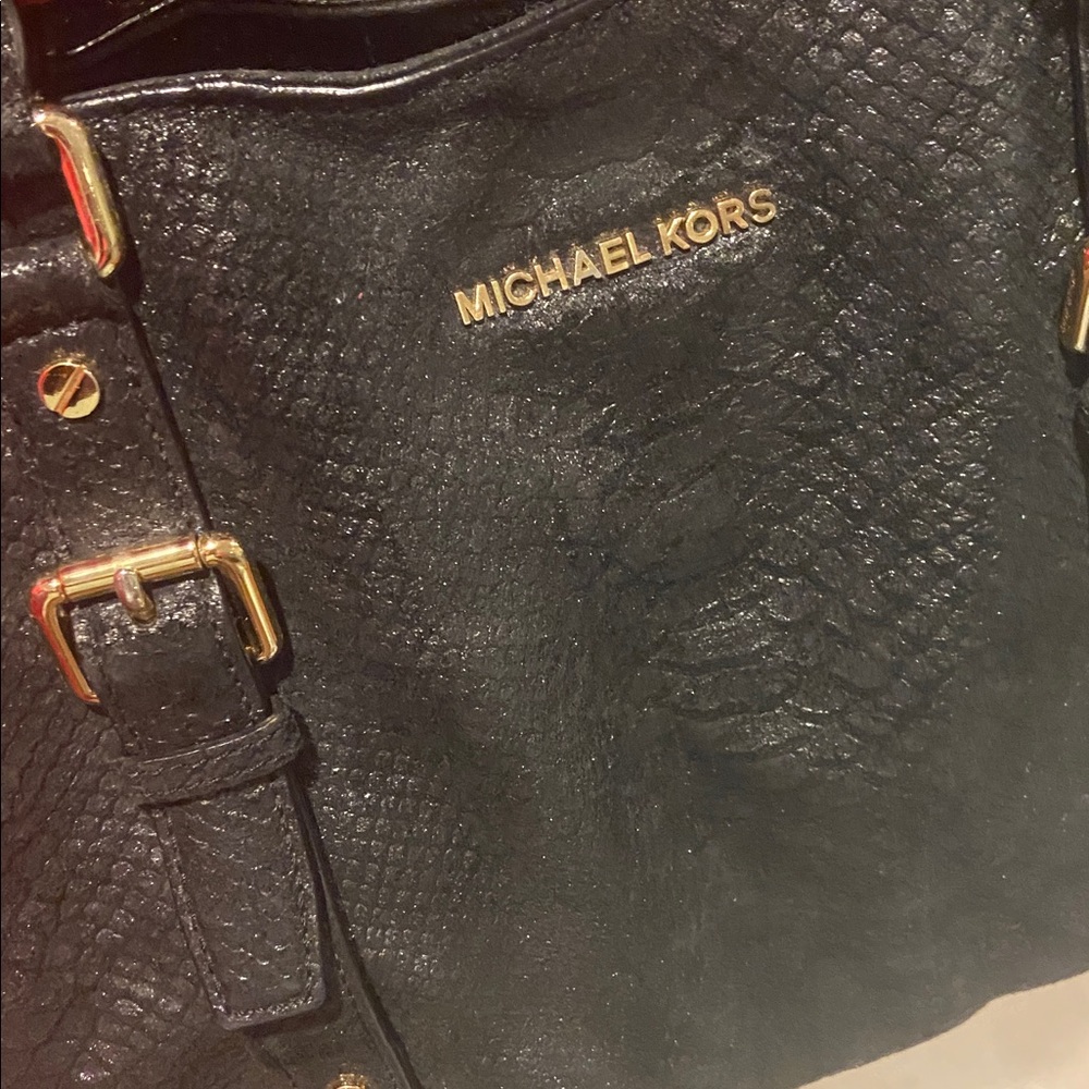 Michael Kors Black Snakeskin Shoulder Bag - Picture 7 of 11